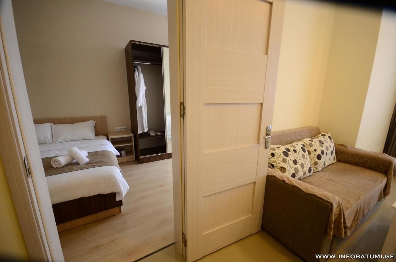 West Apartments باتومي المظهر الخارجي الصورة
