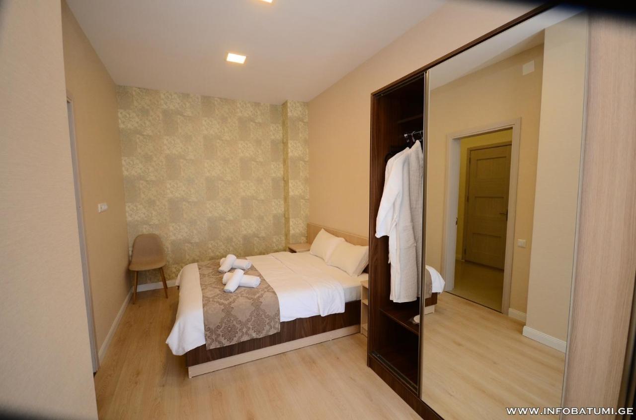West Apartments باتومي المظهر الخارجي الصورة